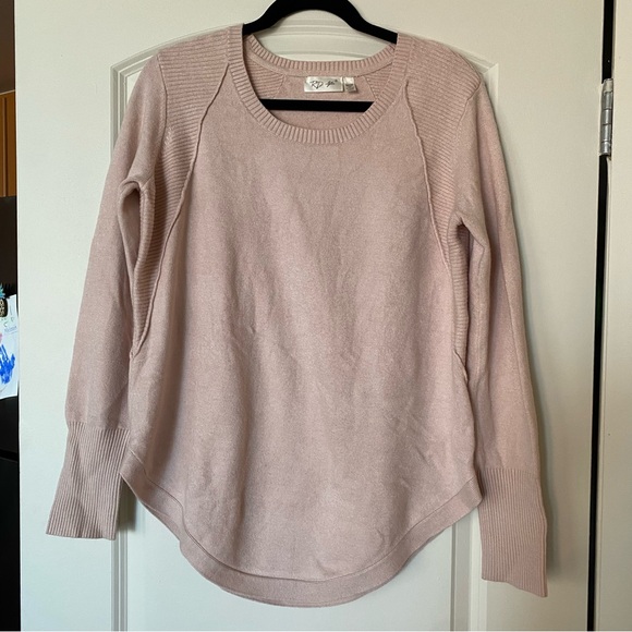 RD Style McKinley Ribbed Detail Sweater - Picture 5 of 8